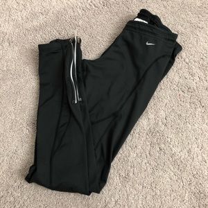 Nike Crop Leggings